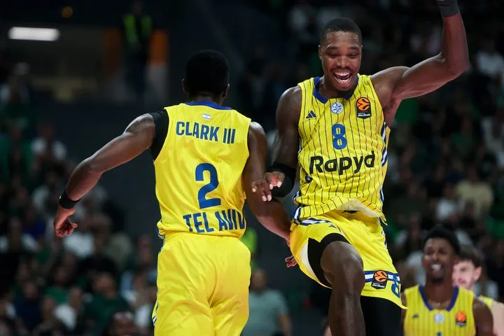 Νέα παράσταση του Γουόκερ και 100άρα της Μακάμπι πριν την επιστροφή στο Τελ Αβίβ για την EuroLeague