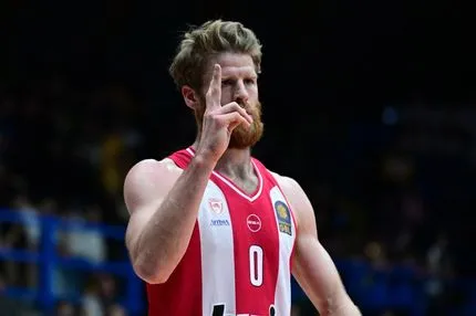 Ο Τόμας Γουόκαπ έκανε ρεκόρ ασίστ με τη φανέλα του Ολυμπιακού στο ματς με το Περιστέρι Betsson