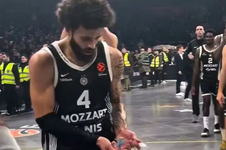 Παρτίζαν: Αποδοκιμασίες μετά το ματς με την Μπολόνια, αναπτήρας στα χέρια του Ουάσινγκτον