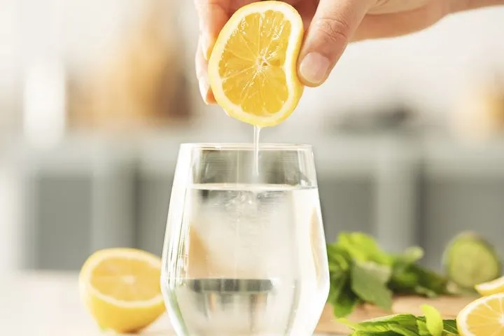 Το ιδανικό ρόφημα με τρία υλικά για να ξεκινάς τη μέρα σου