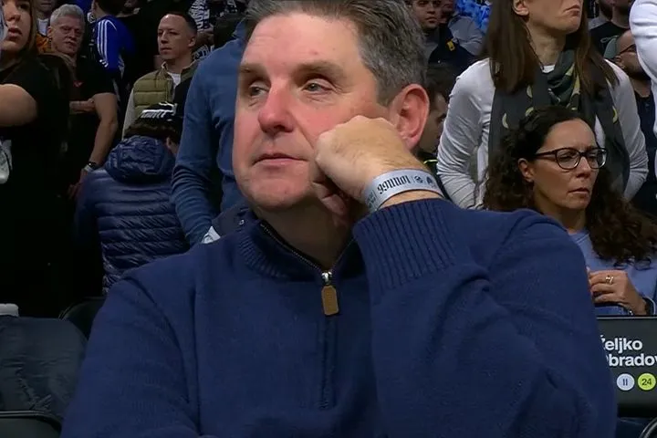 Παρτίζαν – Ερυθρός Αστέρας: Ο Μπράιαν Γουίντχορστ έπαθε πλάκα με τον θόρυβο στην Αρένα του Βελιγραδίου