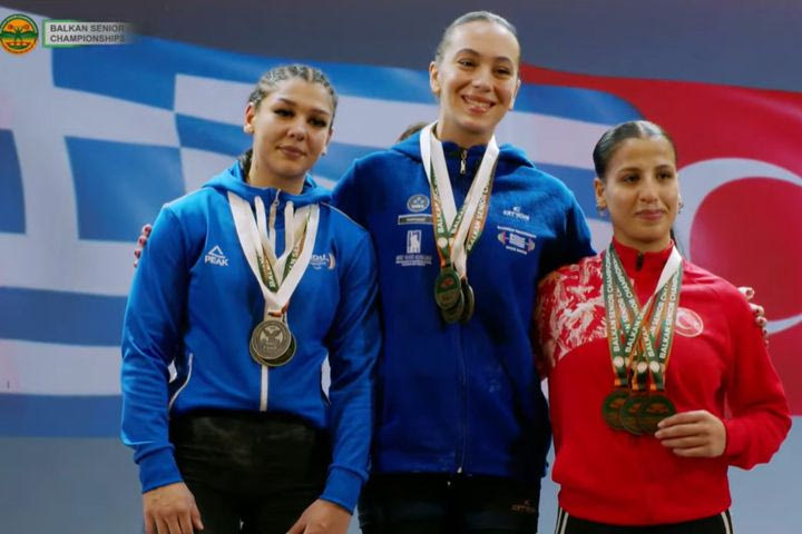 Τρία χρυσά η Καρδαρά, 11 συνολικά η Ελλάδα στο Βαλκανικό Πρωτάθλημα Αρσης Βαρών