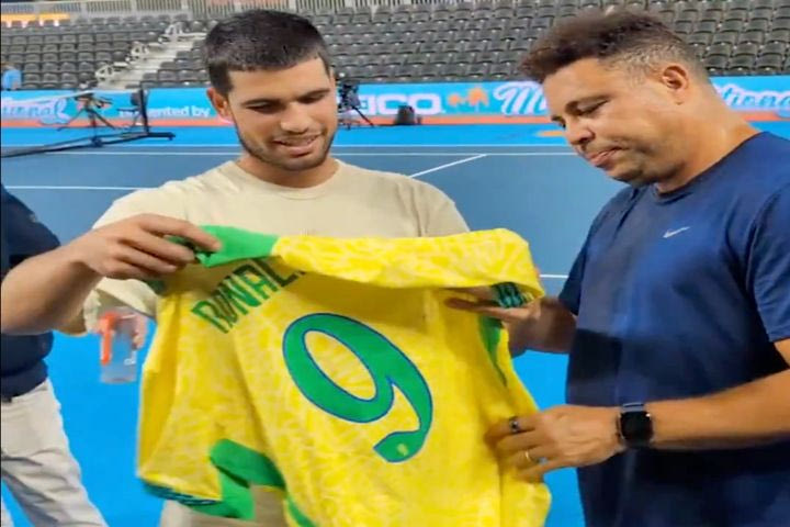 Ο Κάρλος Αλκαράθ έπαιξε τένις με τον Ρονάλντο Ναζάριο – Η συνάντηση των “φαινομένων”