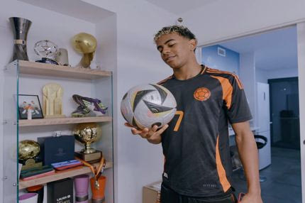 Ο Λαμίν Γιαμάλ άνοιξε το σπίτι του λίγο πριν μετακομίσει στη νέα του έπαυλη αποκαλύπτοντας γιατί δεν μπορεί να κάνει σχέση