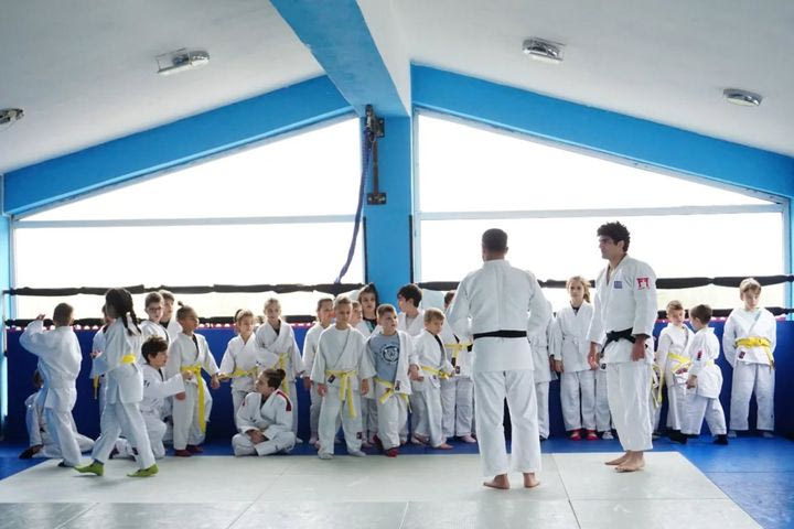 O Oλυμπιονίκης Θοδωρής Τσελίδης έκανε επίδειξη τζούντο σε αθλητές του Βόλου