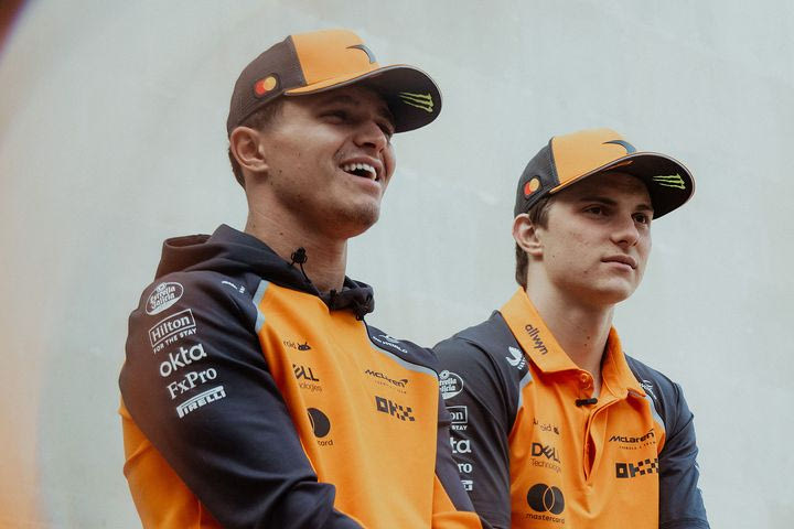 Δεν αλλάζει τίποτα ο τίτλος του Νόρις: Η McLaren κρατά την ισότητά του με τον Πιάστρι αναλλοίωτη και το 2026