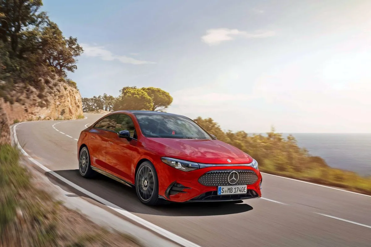 H ολοκαίνουργια ηλεκτρική CLA είναι το ασφαλέστερο αυτοκίνητο που δοκιμάστηκε το 2025 από το Euro NCAP