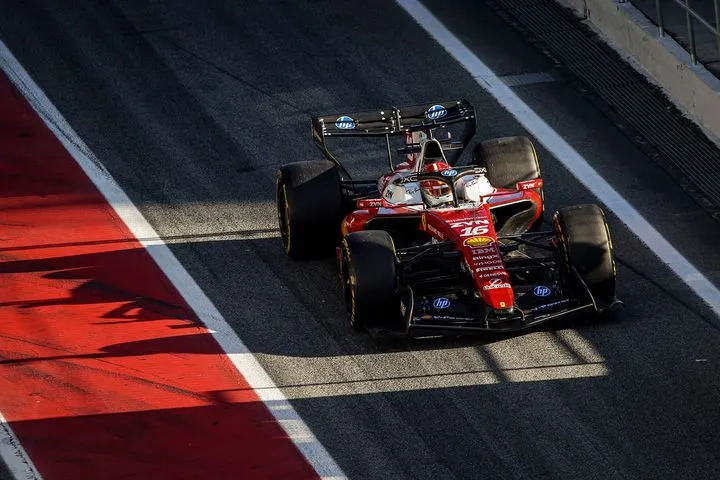 Ferrari: “Ένα πολύ καλό πρώτο βήμα” για την SF-26 οι δοκιμές της Βαρκελώνης