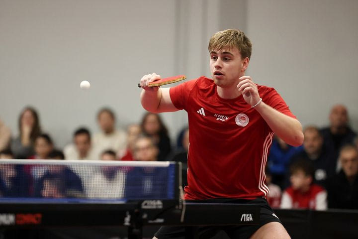 Πινγκ Πονγκ: Μεγάλος νικητής ο Ολυμπιακός στους άντρες κόντρα στον Παναθηναϊκό, κορυφή για το τριφύλλι στις γυναίκες απέναντι στην ΑΕΚ