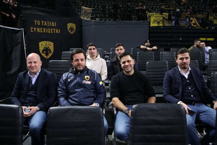 ΑΕΚ: Η ποδοσφαιρική ομάδα έδωσε το παρών στη Sunel Arena για το ματς με την Άλμπα