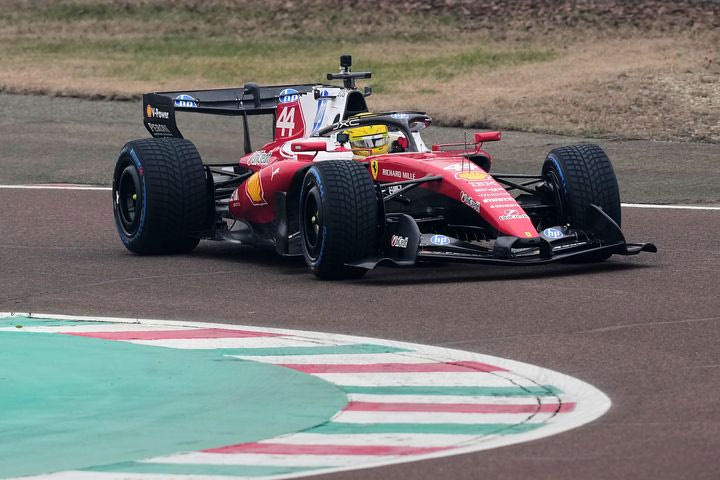 H Ferrari SF-26 έκανε χωρίς προβλήματα τους πρώτους της γύρους στο Φιοράνο -Δείτε τις φωτογραφίες