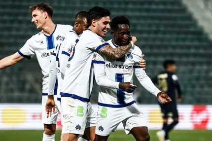 Σαββατιάτικη δυάδα από Stoiximan Super League, betbuilder από Premier League