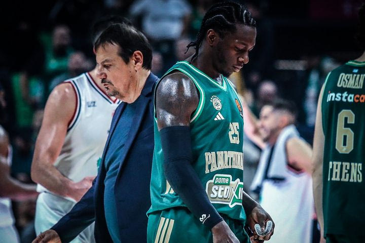 Ο Παναθηναϊκός τρώγεται με τα ρούχα του, ψάχνει τον Μεσσία και χάνει την ουσία