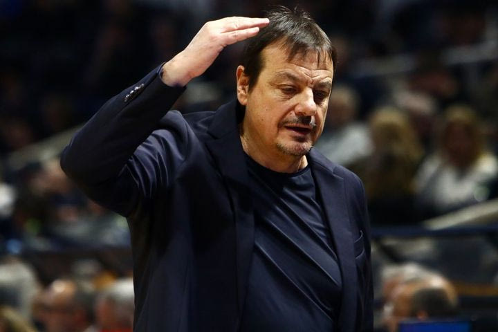 Σκασμένος ο Αταμάν: “Δεν ξέρω τι να κάνω με κάποιους παίκτες, δεν μπορώ να βρω λύση”