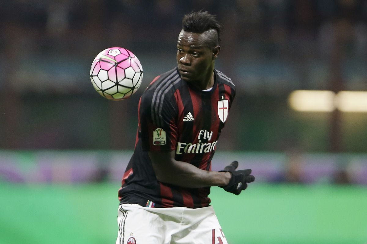 Επιστρέφει στα γήπεδα σε ομάδα-έκπληξη ο Μπαλοτέλι