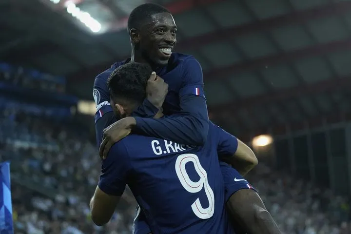 Παρί Σεν Ζερμέν – Λιλ 3-0: Ισοπέδωσε τους λιλουά με εκπληκτικό Ντεμπελέ και πάτησε κορυφή