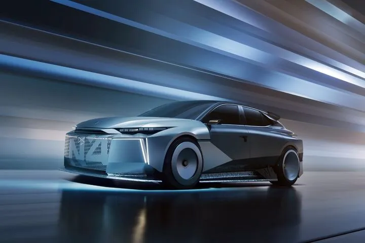 Κάτι ιδιαίτερο από την DS Automobiles στις Βρυξέλλες: Αυτό είναι το “Taylor Made N°4 Concept”