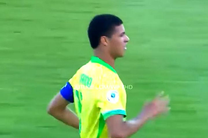 Ολυμπιακός, μεταγραφές: Η Γκρέμιο απέρριψε πρόταση για τον 17χρονο στόπερ Λουίς Εντουάρντο σύμφωνα με τους Βραζιλιάνους