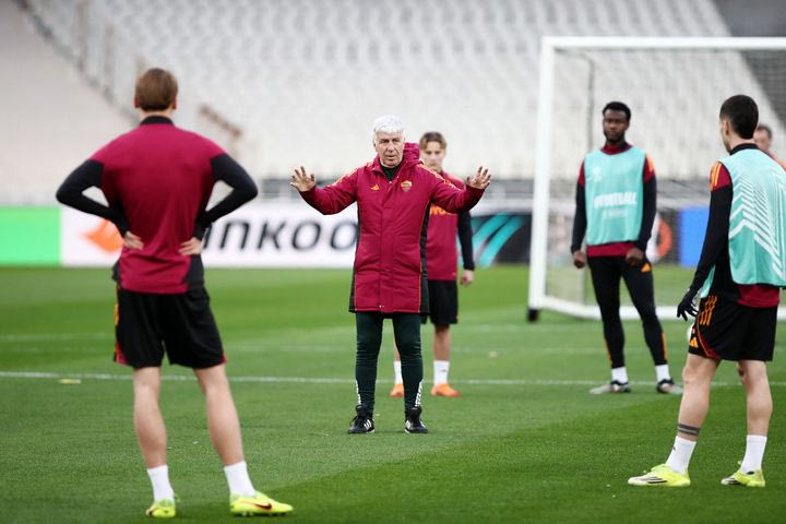 Corriere dello Sport: “To OAKA είναι μια καταστροφή με γερανούς και κλειστές κερκίδες”