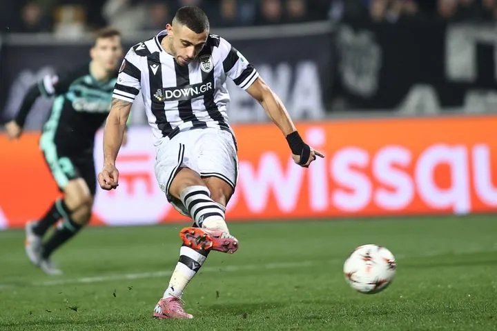 Το εύστοχο χτύπημα πέναλτι του Γιακουμάκη που σφράγισε το τρίποντο του ΠΑΟΚ επί της Μπέτις