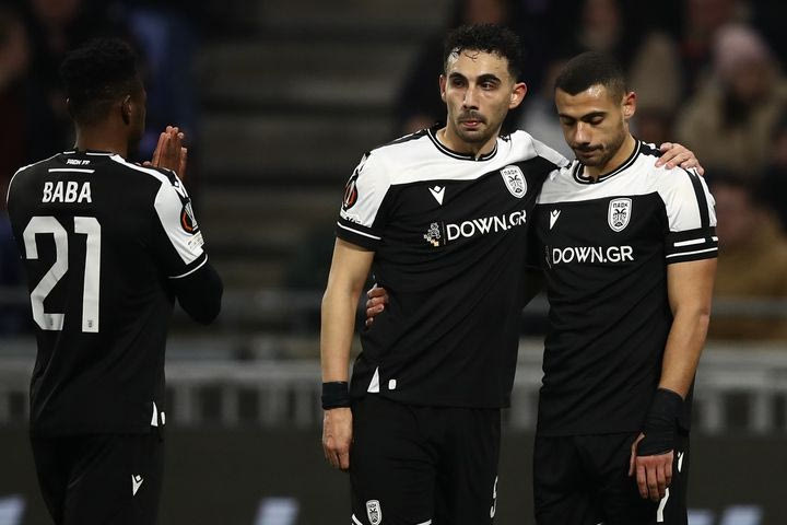 Λιόν – ΠΑΟΚ: Ο Γιακουμάκης σκόραρε και ήταν σκυθρωπός