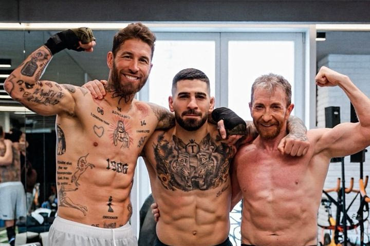 Σέρχιο Ράμος: Έβαλε τα γάντια της πυγμαχίας και προπονήθηκε με τον Ιλία Τοπούρια