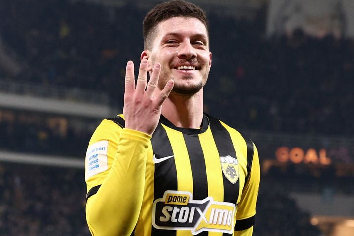 ΑΕΚ: Η μεγαλειώδης παρουσία οπαδών στον Βόλο που δείχνει συσπείρωση και η δουλειά που έχουν να κάνουν οι παίκτες του Νίκολιτς