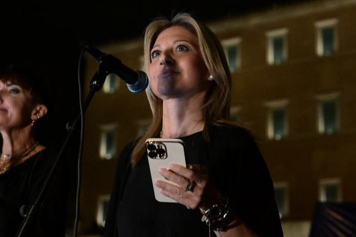 Μετά την ανακοίνωση για νέο κόμμα: Η απόδοση της Καρυστιανού για πρωθυπουργός