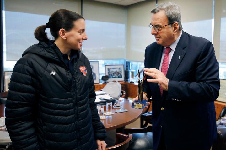 Η Ιωάννα Καρέλια θα στηρίξει μέσω της ΕΟΕ αθλητές για τους Ολυμπιακούς Αγώνες του Λος Αντζελες