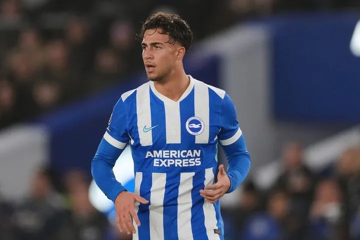 Μπάμπης Κωστούλας: Ο νεαρός φορ βρήκε δίχτυα στο πρώτο του ματς ως βασικός στην Premier League, όμως το τέρμα ακυρώθηκε για οφσάιντ