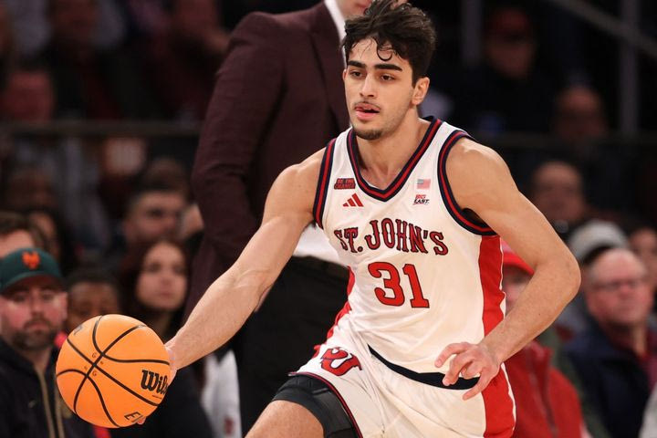 Σούπερ Λιοτόπουλος με πέντε τρίποντα στη νίκη του Σεντ Τζονς απέναντι στο Κρέιτον