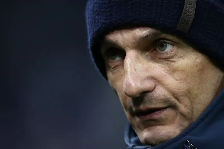 Ο Ραζβάν Λουτσέσκου συγκίνησε με την ομιλία του στην κηδεία του Μιρτσέα