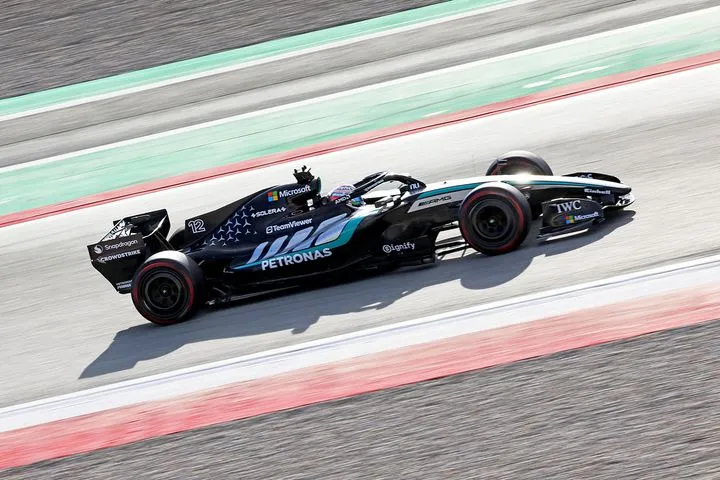 Στην πίστα για πρώτη φορά τα 7 από τα 11 μονοθέσια του 2026 -Τι συνέβη την πρώτη ημέρα δοκιμών στη Βαρκελώνη