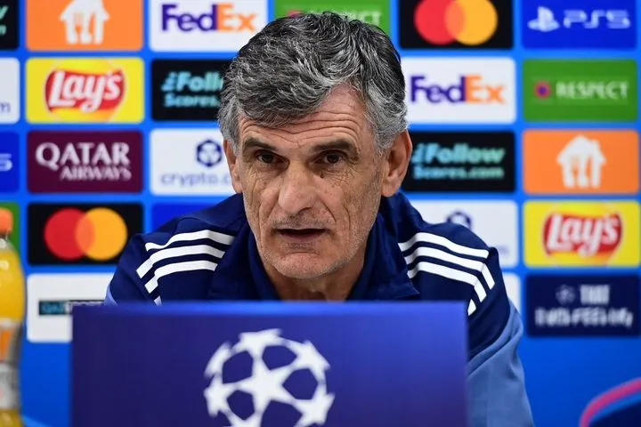 LIVE Streaming η συνέντευξη Τύπου του Χοσέ Λουίς Μεντιλίμπαρ για τον τελικό του Ολυμπιακού με τη Λεβερκούζεν