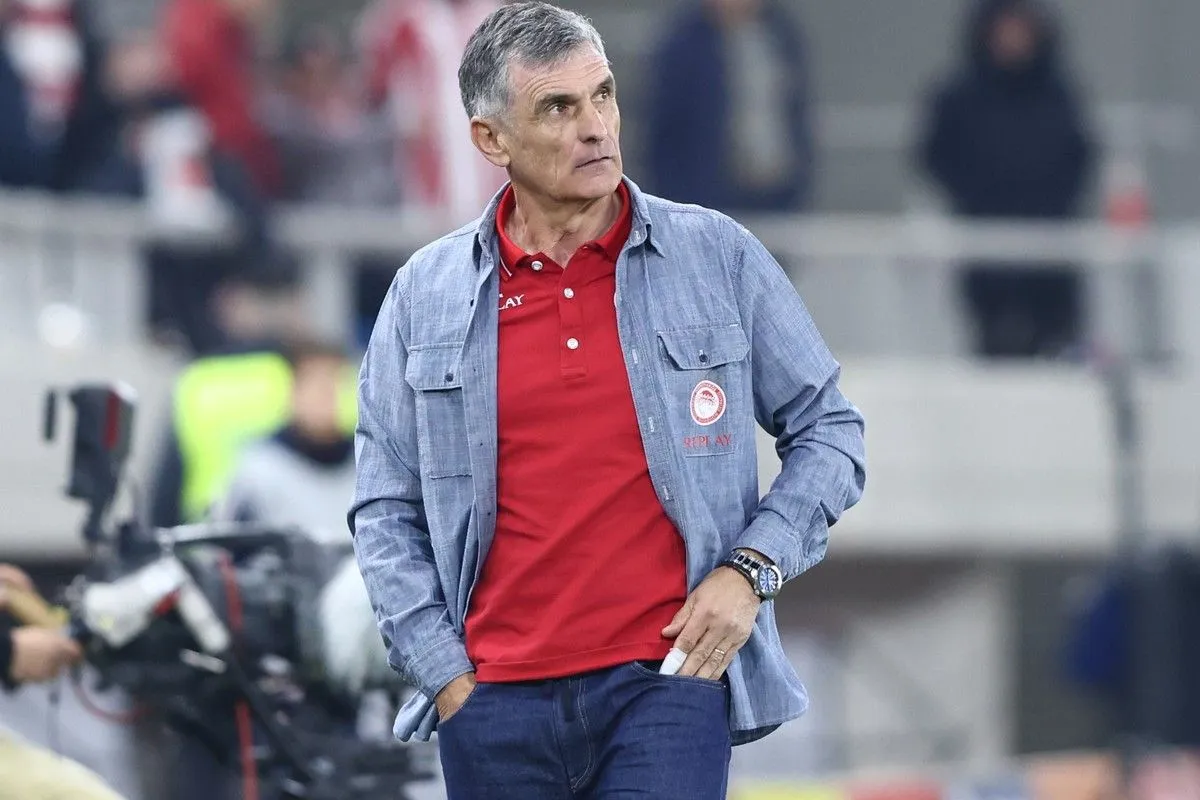 Ολυμπιακός: Μόλις 105 δευτερόλεπτα διήρκησε η συνέντευξη Τύπου του Μεντιλίμπαρ μετά το παιχνίδι με τον ΠΑΟΚ