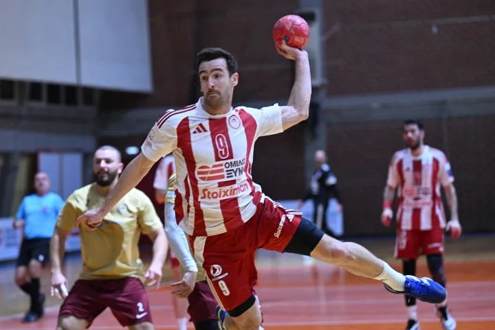 Handball Premier: Ο Ολυμπιακός πήρε περιπετειώδη νίκη με τα Βριλήσσια, ισοπαλία η ΑΕΚ στο Κιλκίς