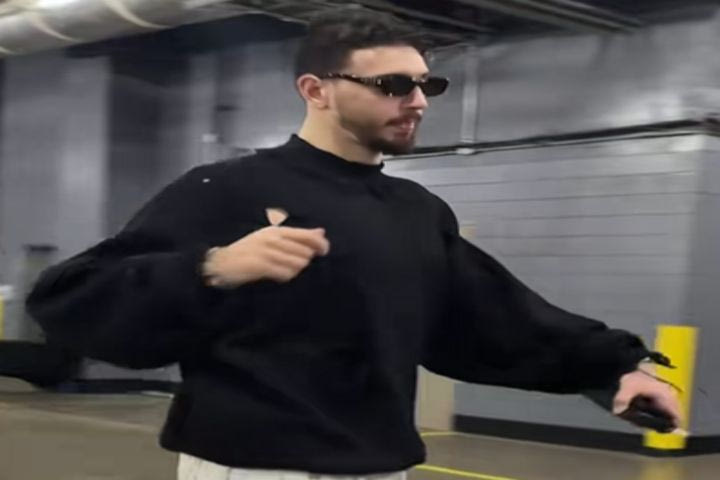 NBA: Ο Αλπερέν Σενγκούν έκλεψε τις εντυπώσεις με εμφάνιση και στιλ στο Χιούστον