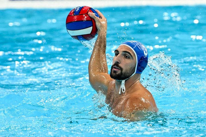 Εθνική πόλο ανδρών: Με αίματα και μώλωπες ο Δημήτρης Σκουμπάκης μετά την κατάκτηση του χάλκινου στο Ευρωπαϊκό