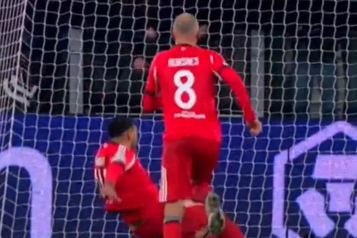 Παυλίδης: Ο Έλληνας επιθετικός γλίστρησε και έστειλε άουτ την εκτέλεση πέναλτι κόντρα στη Γιουβέντους