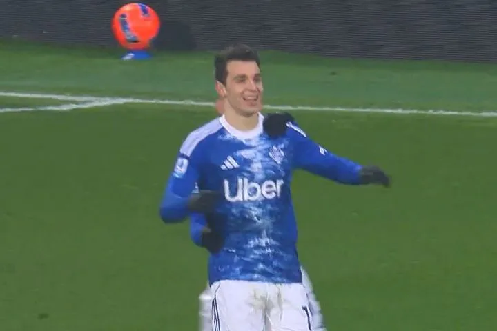 Χτύπησε ξανά ο Δουβίκας: Δεύτερο γκολ από τον Έλληνα επιθετικό κόντρα στην Τορίνο