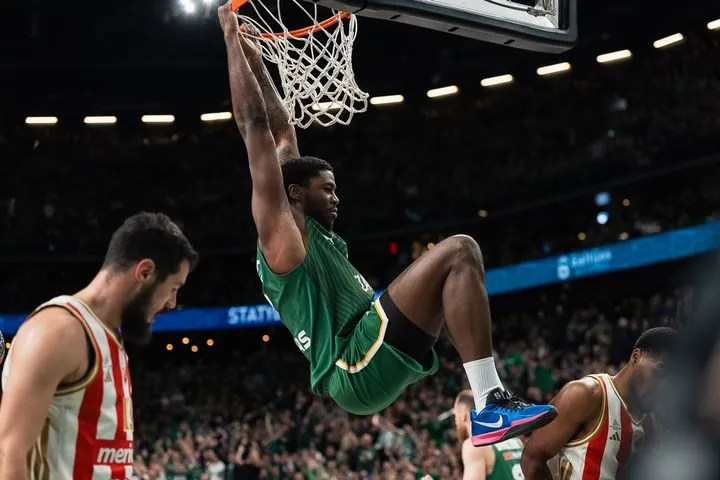 Ζάλγκιρις – Ερυθρός Αστέρας 99-67: Πάρτι των Λιθουανών, απέναντι στους άστοχους ερυθρόλευκους του Βελιγραδίου