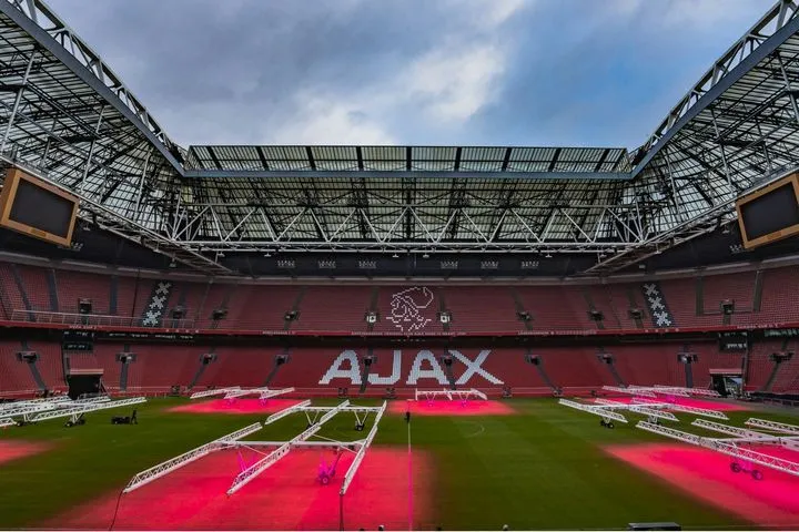 Κλείσε αεροπορικά εισιτήρια για Άμστερνταμ