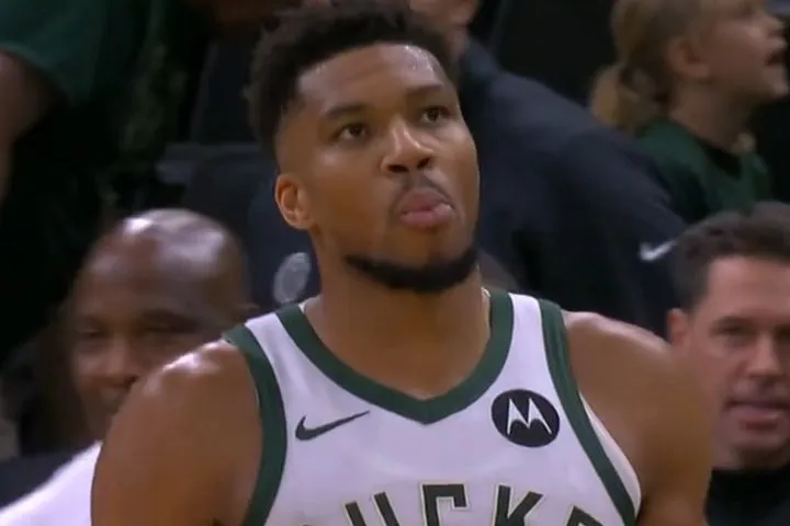 Γιάννης Αντετοκούνμπο: Το τελευταίο άστοχο σουτ του Greek Freak απέναντι στους Γουίζαρντς