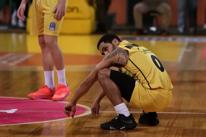 Stoiximan GBL: Πρόστιμα σε Άρη, ΑΕΚ και Ηρακλή για υβριστικά συνθήματα