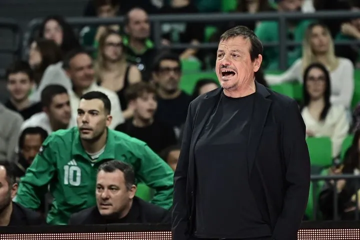 Αταμάν για την ομιλία Γιαννακόπουλου: “Είμαι εδώ να μιλήσω για το συγκεκριμένο παιχνίδι”