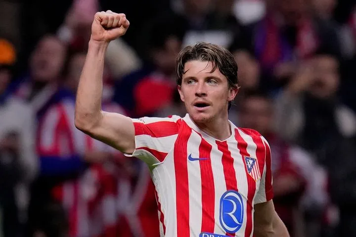 Άστον Βίλα: Μπήκε σε συζητήσεις με την Ατλέτικο για την αγορά του Γκάλαχερ