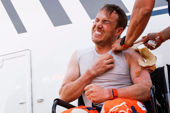 O “superman” Σάντερς συνεχίζει το Ντακάρ με σπασμένη κλείδα