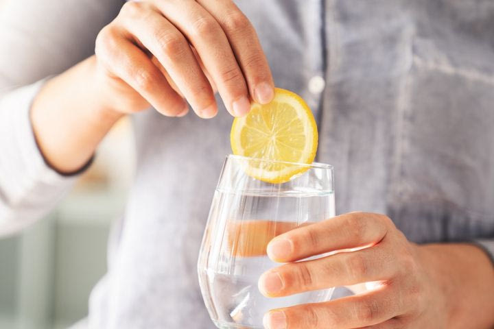 Detox μετά τις γιορτές: Πώς να “καθαρίσεις” τον οργανισμό σου