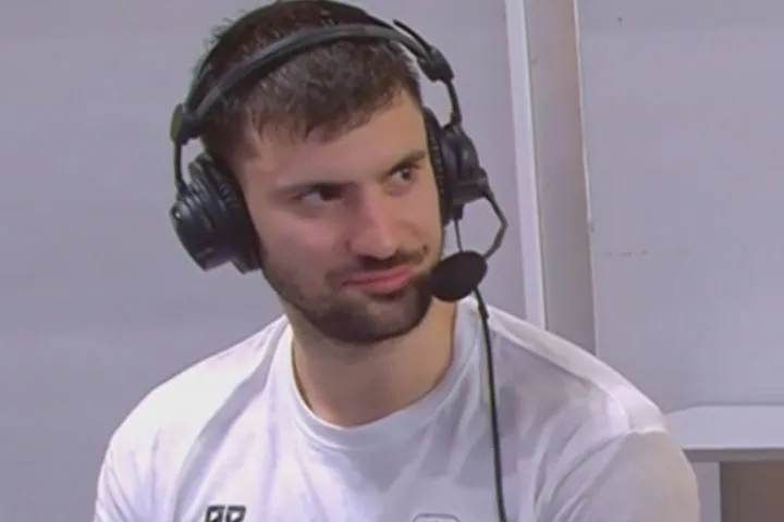 Δίπλαρος: “Αφιερώνω τη νίκη στους αφανείς ήρωες, τους βοηθούς προπονητές που ξημεροβραδιάζονται για εμάς”