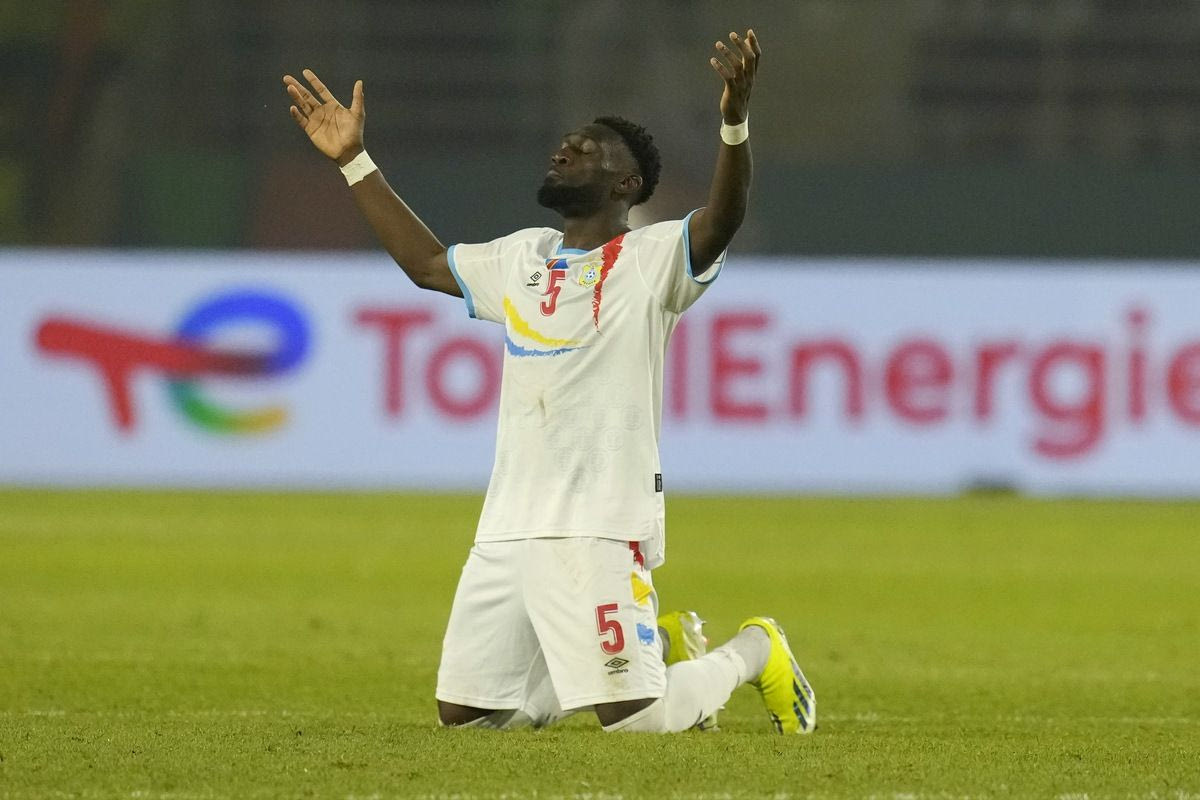 ΑΕΛ Novibet: Σημαντική ενίσχυση στα στόπερ με Μπατουμπινσικά